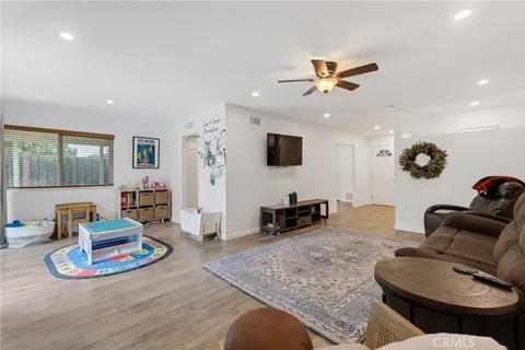 $959,000 | 1727 Calle Zocalo, Thousand Oaks, CA 91360
