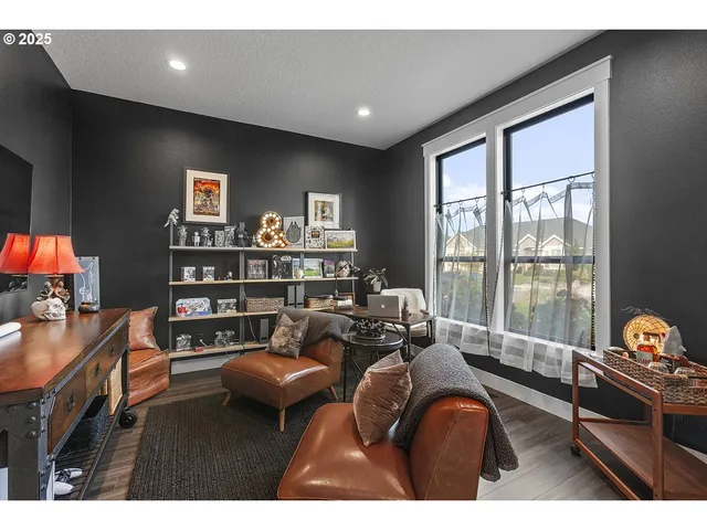 $1,100,000 | 18505 Northeast 78th Way, Vancouver, WA 98682