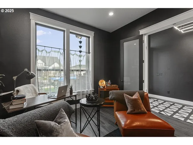 $1,100,000 | 18505 Northeast 78th Way, Vancouver, WA 98682