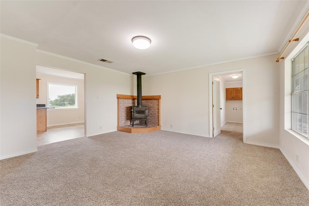 1447 Campbell Road Midlothian, TX 76065 - Photo 8 of 40