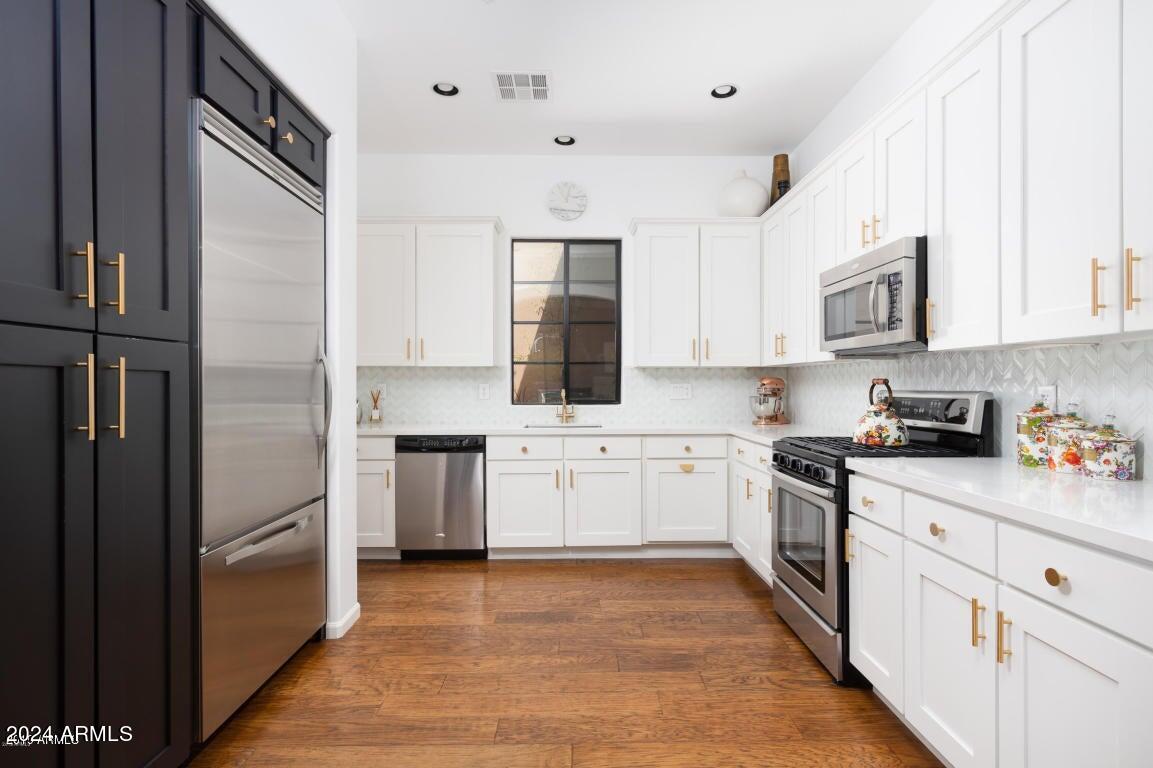 18650 North Thompson Peak Parkway, Unit 1024 Scottsdale, AZ 85255 - Photo 2 of 26 Gourmet Kitchen TPP