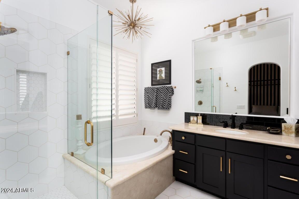 18650 North Thompson Peak Parkway, Unit 1024 Scottsdale, AZ 85255 - Photo 8 of 26 Remodeled Primary bath