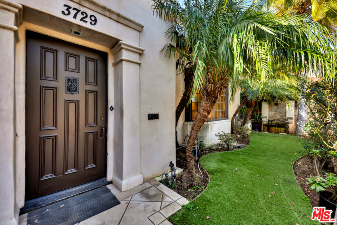 3729 Amesbury Road Los Angeles, CA 90027 - Photo 6 of 61