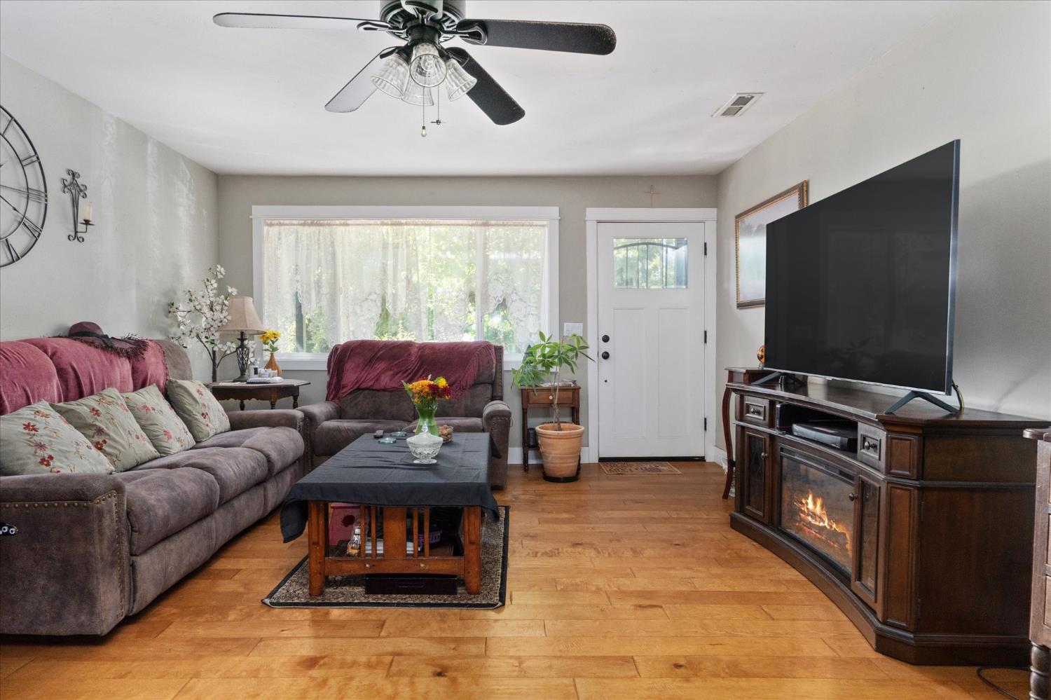 626 Williams Street Murphys, CA 95247 - Photo 2 of 31