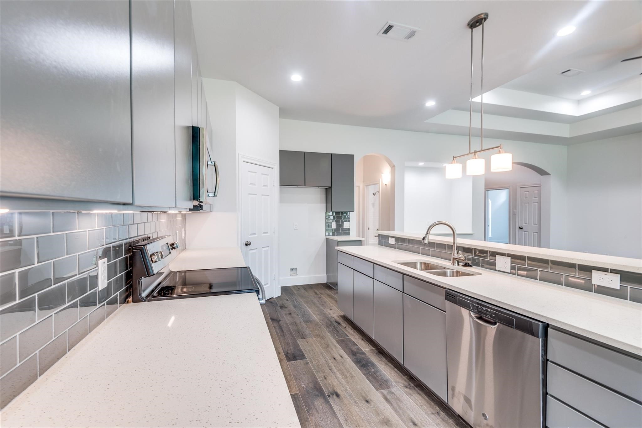 144 Monterrey Road East Montgomery, TX 77356 - Photo 11 of 25