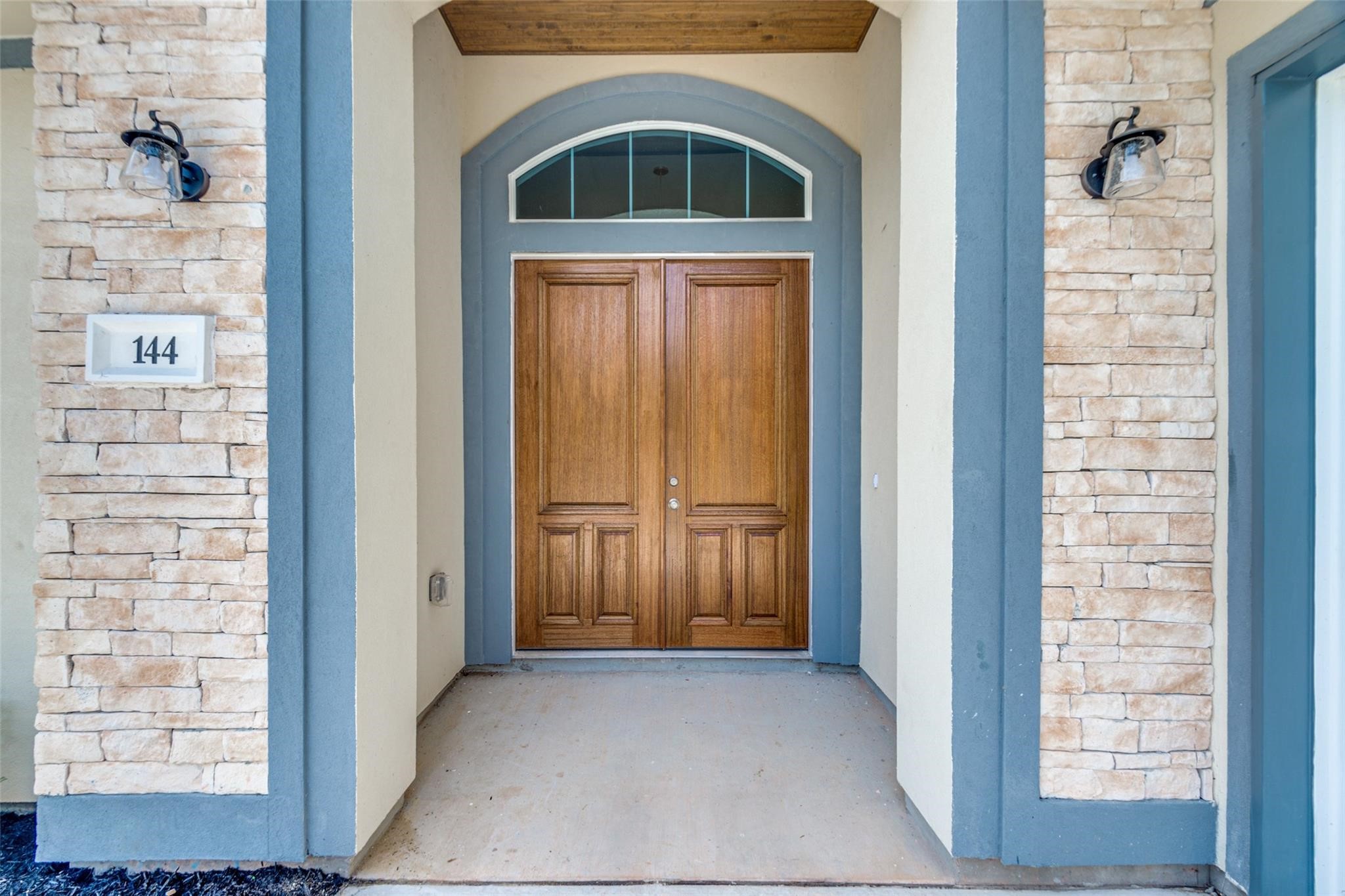 144 Monterrey Road East Montgomery, TX 77356 - Photo 3 of 25