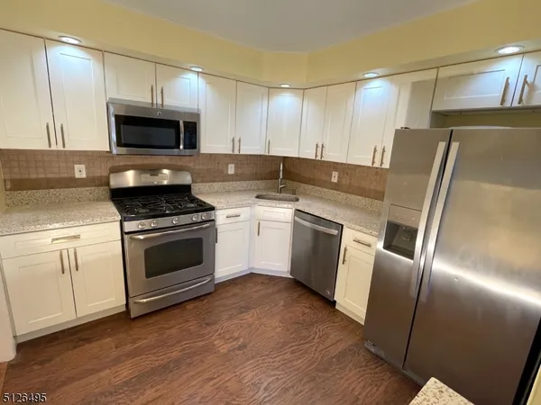 $2,600 | 210 Irving Place, Bernards, NJ 07920