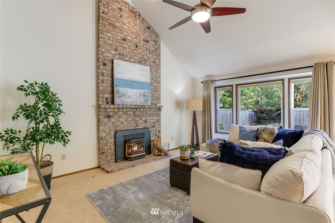 15813 Southeast 184th Street Renton, WA 98058 - Photo 14 of 32 Gallery Image 14