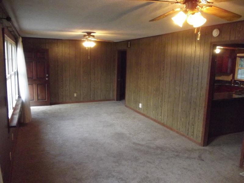 303 Hogan Road Rossville, GA 30741 - Photo 7 of 21 Living Area