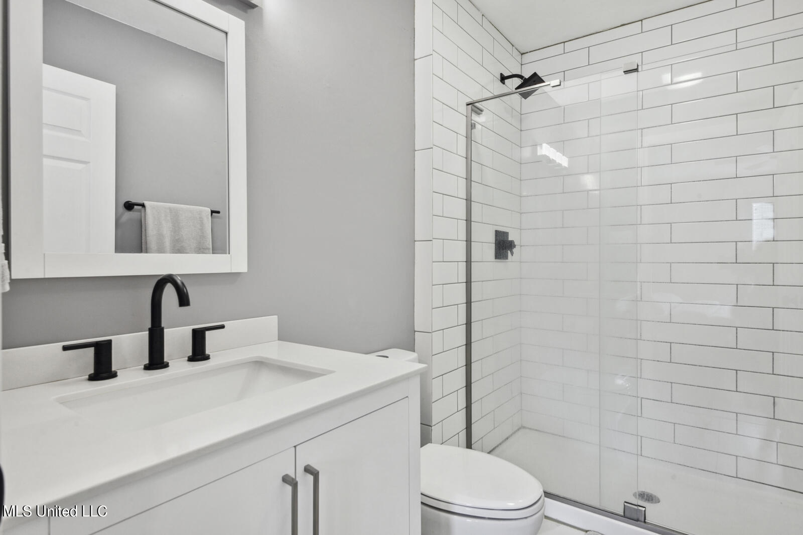 252 Reed Avenue Long Beach, MS 39560 - Photo 15 of 26 Master Bath
