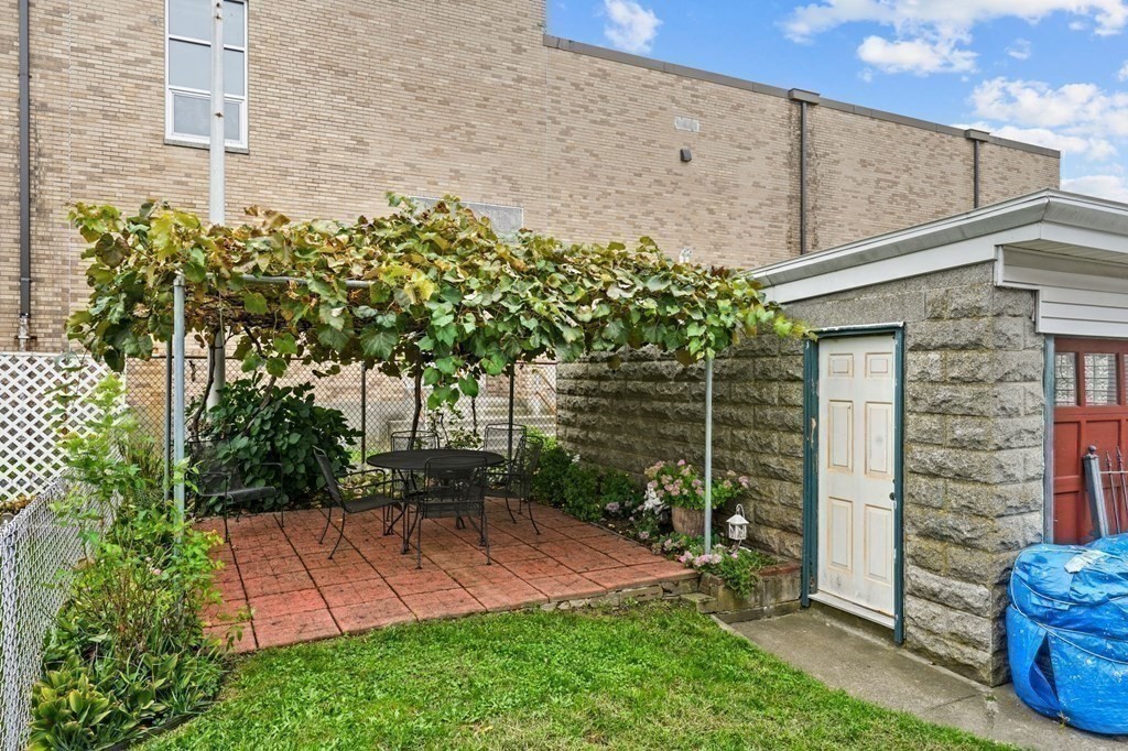 44 18th Street Fall River, MA 02723 - Photo 21 of 24