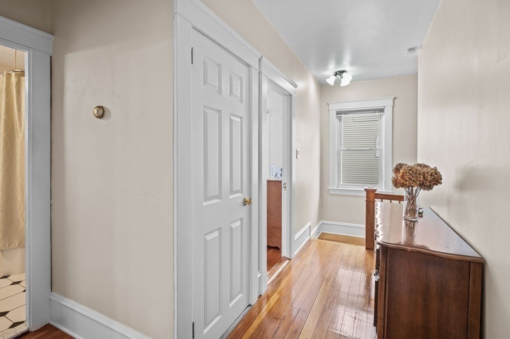 44 18th Street Fall River, MA 02723 - Photo 9 of 24