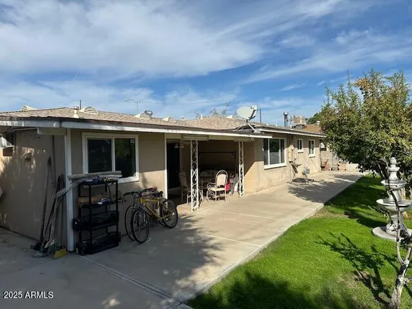 $449,900 | 2227 West Keim Drive, Phoenix, AZ 85015