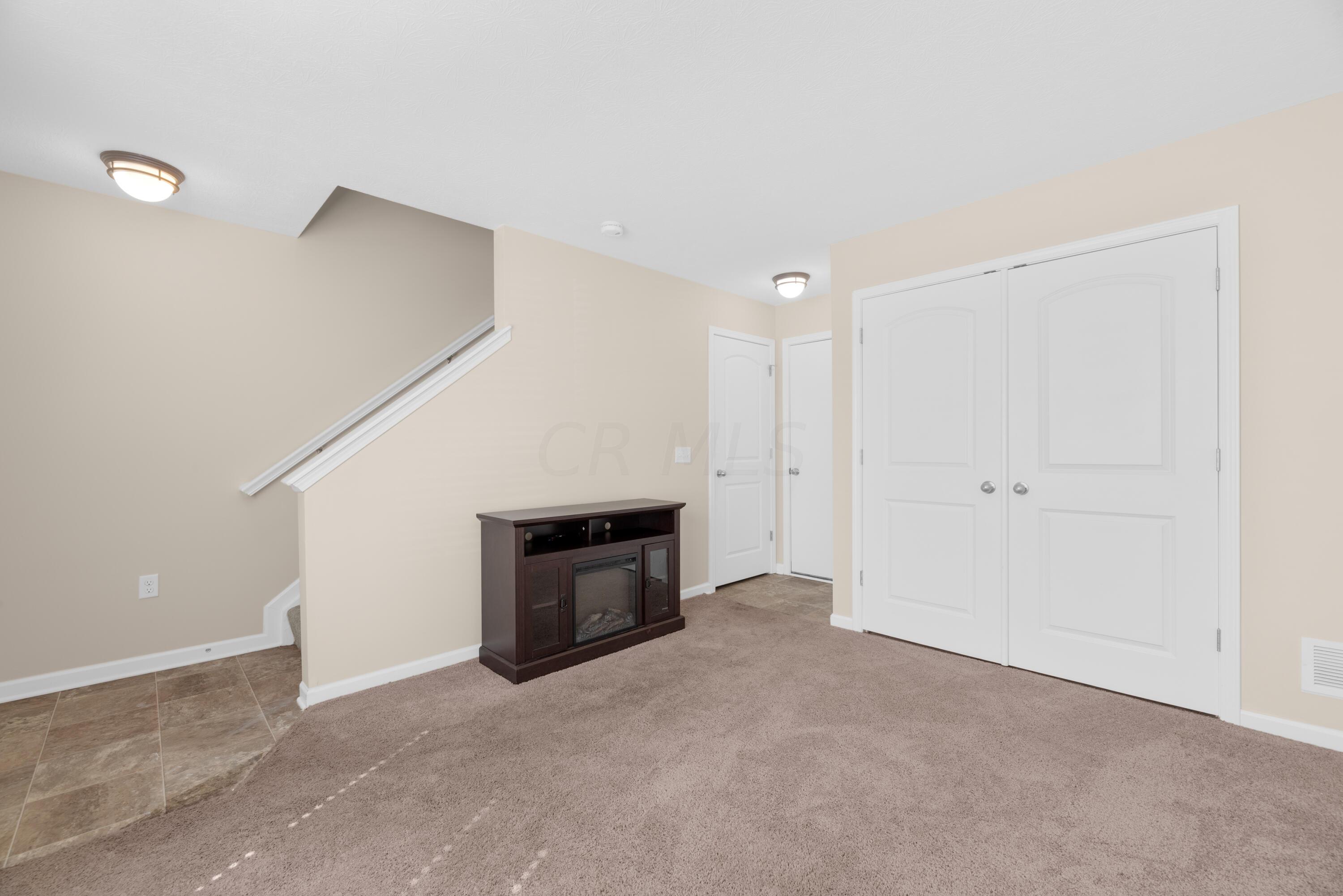 495 Autumn Ridge Circle Pickerington, OH 43147 - Photo 4 of 37 MAR_8502