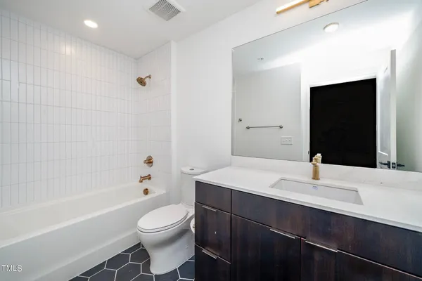 $475,000 | 615 West Peace Street, Unit 306, Raleigh, NC 27603