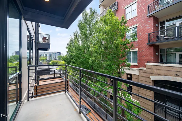 $475,000 | 615 West Peace Street, Unit 306, Raleigh, NC 27603