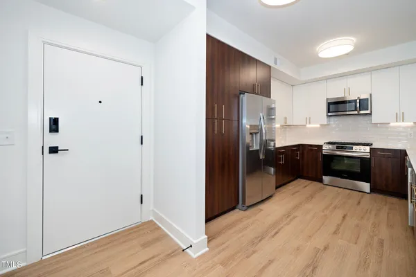 $475,000 | 615 West Peace Street, Unit 306, Raleigh, NC 27603