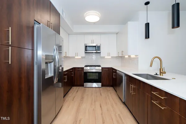 $475,000 | 615 West Peace Street, Unit 306, Raleigh, NC 27603