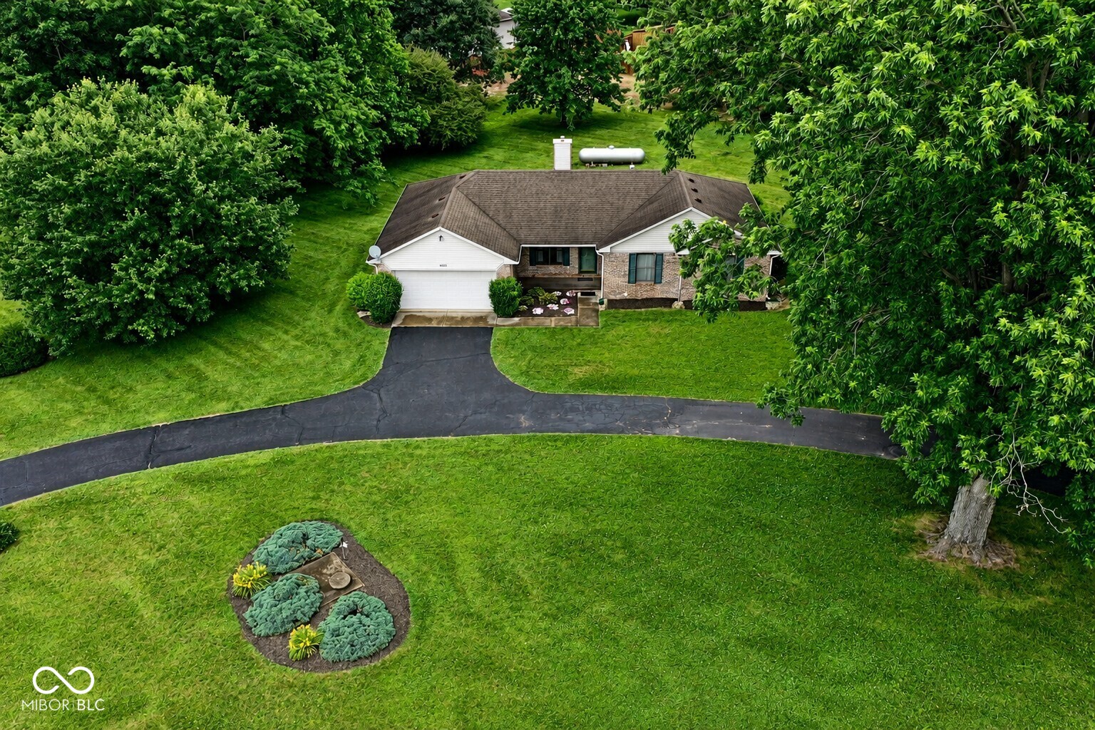 8530 Big Bend Road Martinsville, IN 46151 - Photo 2 of 52