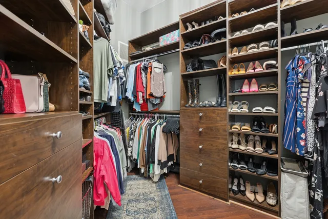 $450,000 | 400 West Ontario Street, Unit 513, Chicago, IL 60654