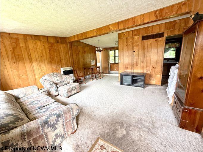 28 South Grove Avenue Reedsville, WV 26547 - Photo 2 of 16 Gallery Image 2