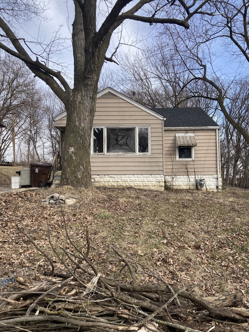 310 Thayer Avenue, Joliet, IL 60432 Compass