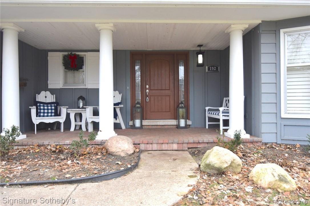 792 Foxhall Road Bloomfield Hills, MI 48304 - Photo 2 of 39 DSC_0029.JPG
