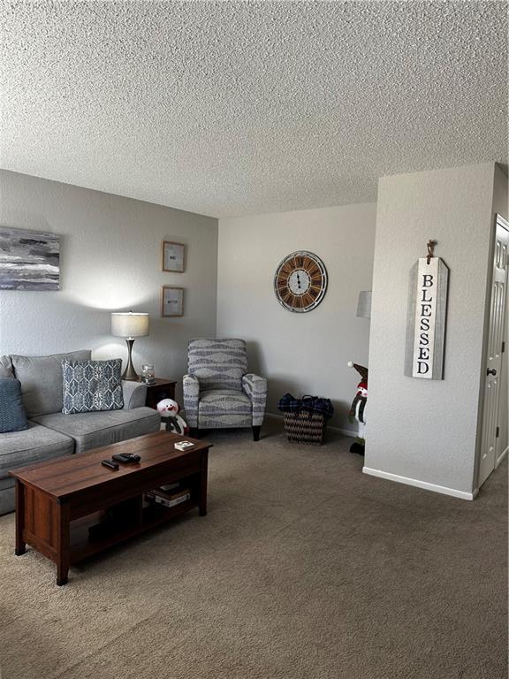 123 Ryans Way St. Joseph, MO 64506 - Photo 2 of 11