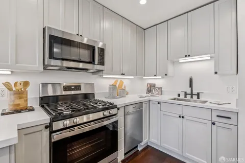 $975,000 | 1541 Filbert Street, Unit 4, San Francisco, CA 94123