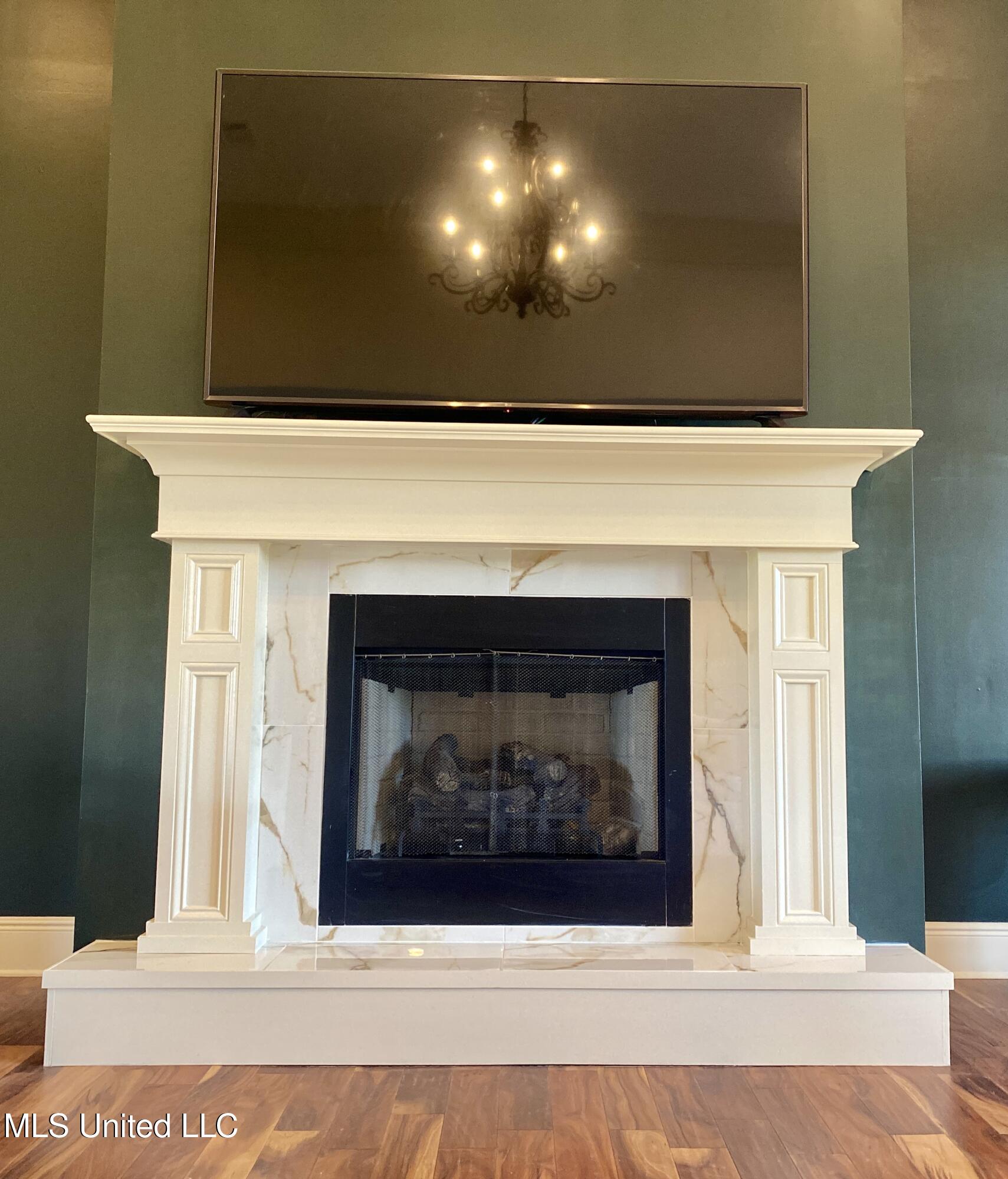 1030 Greenbriar Lane McComb, MS 39648 - Photo 11 of 30 IMG_3402