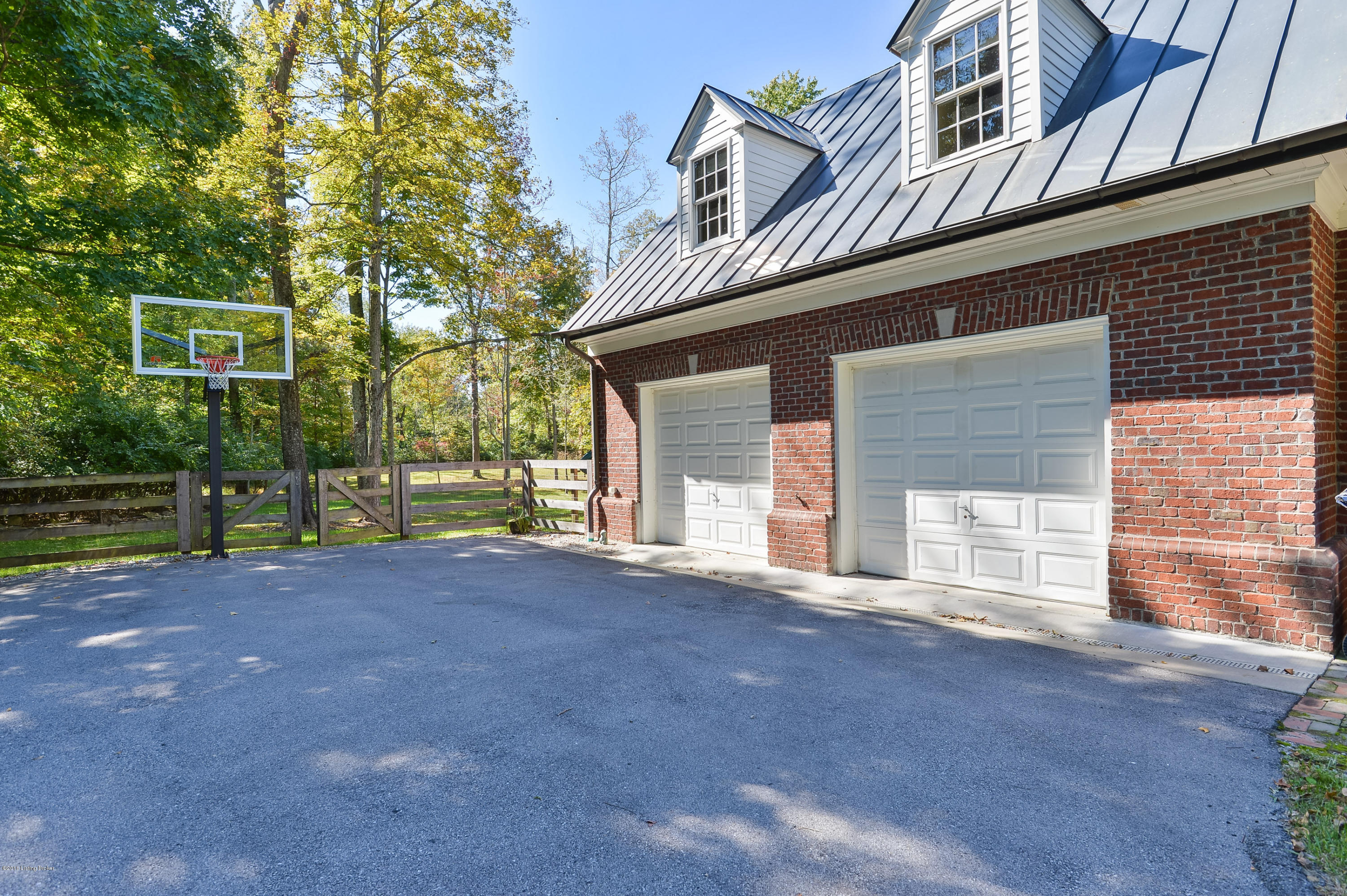 12204 Ridge Road Louisville, KY 40223 - Photo 43 of 50 69 LSIR 20161010