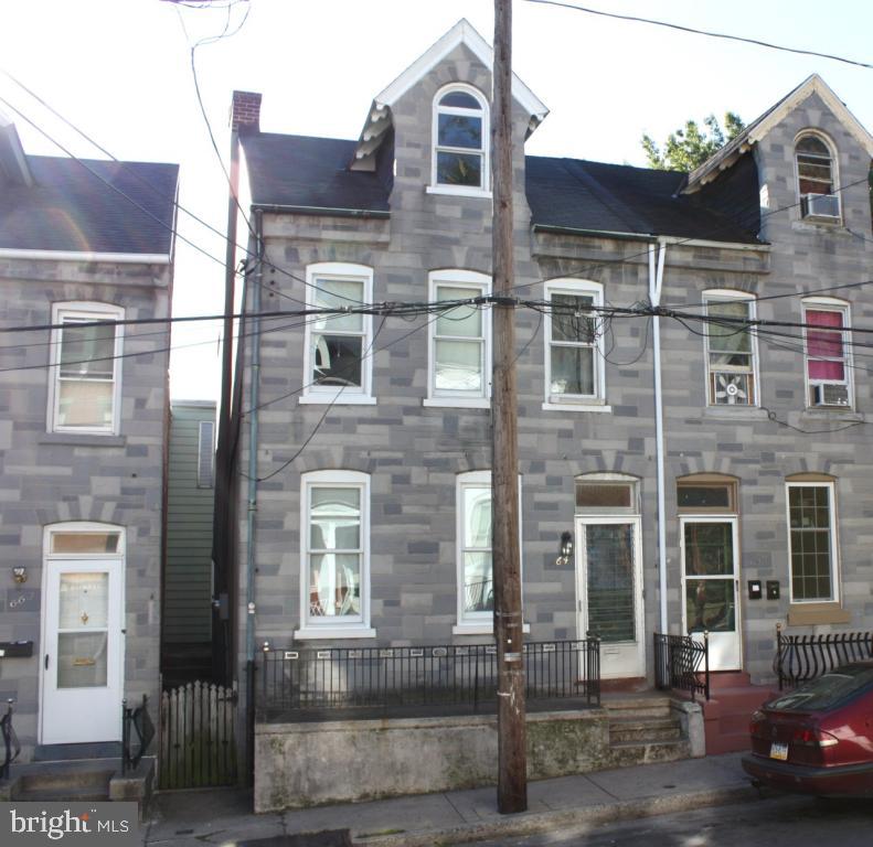 664 St Joseph Street Lancaster, PA 17603 - Photo 1 of 17 Gallery Image 1