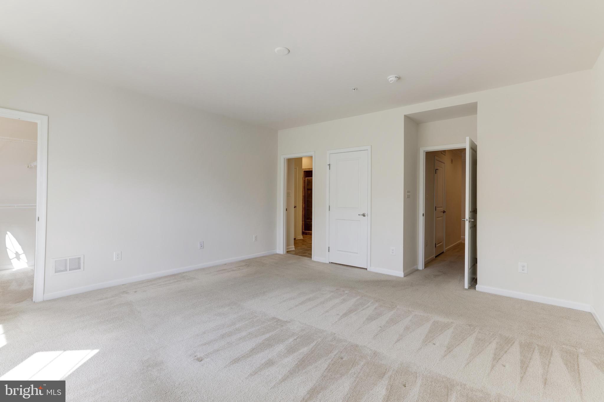 13643 Air And Parkway, Unit MUSEUM 9L Herndon, VA 20171 - Photo 36 of 45 a view of an empty room