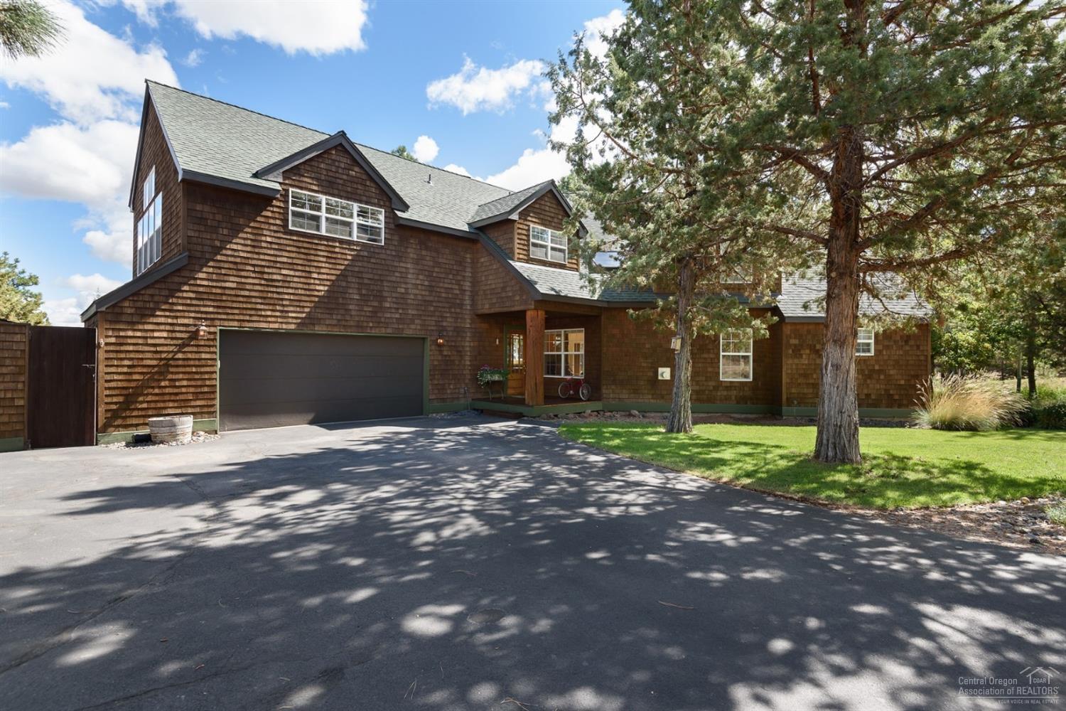 3802 Northwest Summerfield Road Bend, OR 97703 - Photo 1 of 25 Beautiful Wyndemere home on .70 a