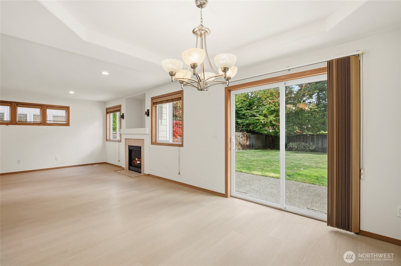 14019 52nd Avenue West, Unit B Edmonds, WA 98026 - Photo 11 of 38 a view of an empty room with a window