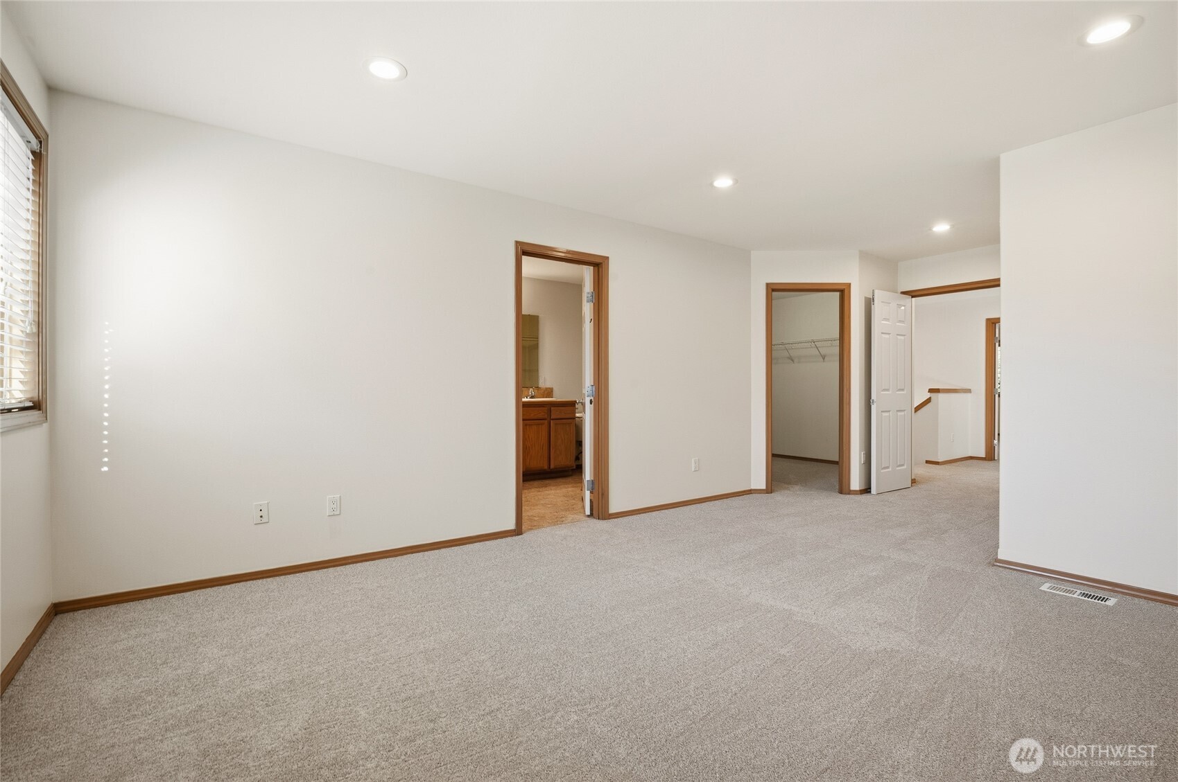 14019 52nd Avenue West, Unit B Edmonds, WA 98026 - Photo 22 of 38 an empty room with closet area