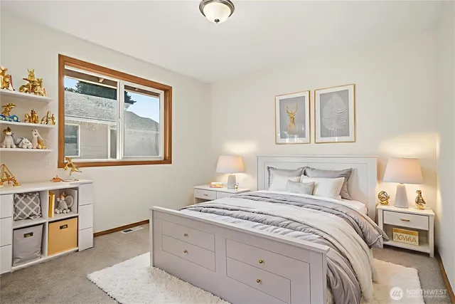 $799,000 | 14019 52nd Avenue West, Unit B, Edmonds, WA 98026