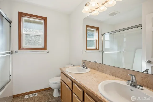 $799,000 | 14019 52nd Avenue West, Unit B, Edmonds, WA 98026