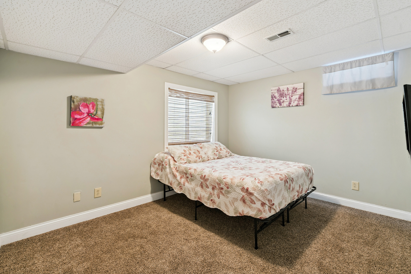 3203 148th Avenue Milan, IL 61264 - Photo 35 of 65 a bedroom with a bed and a table