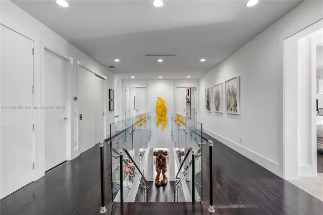 a view of livingroom with furniture and wooden floor