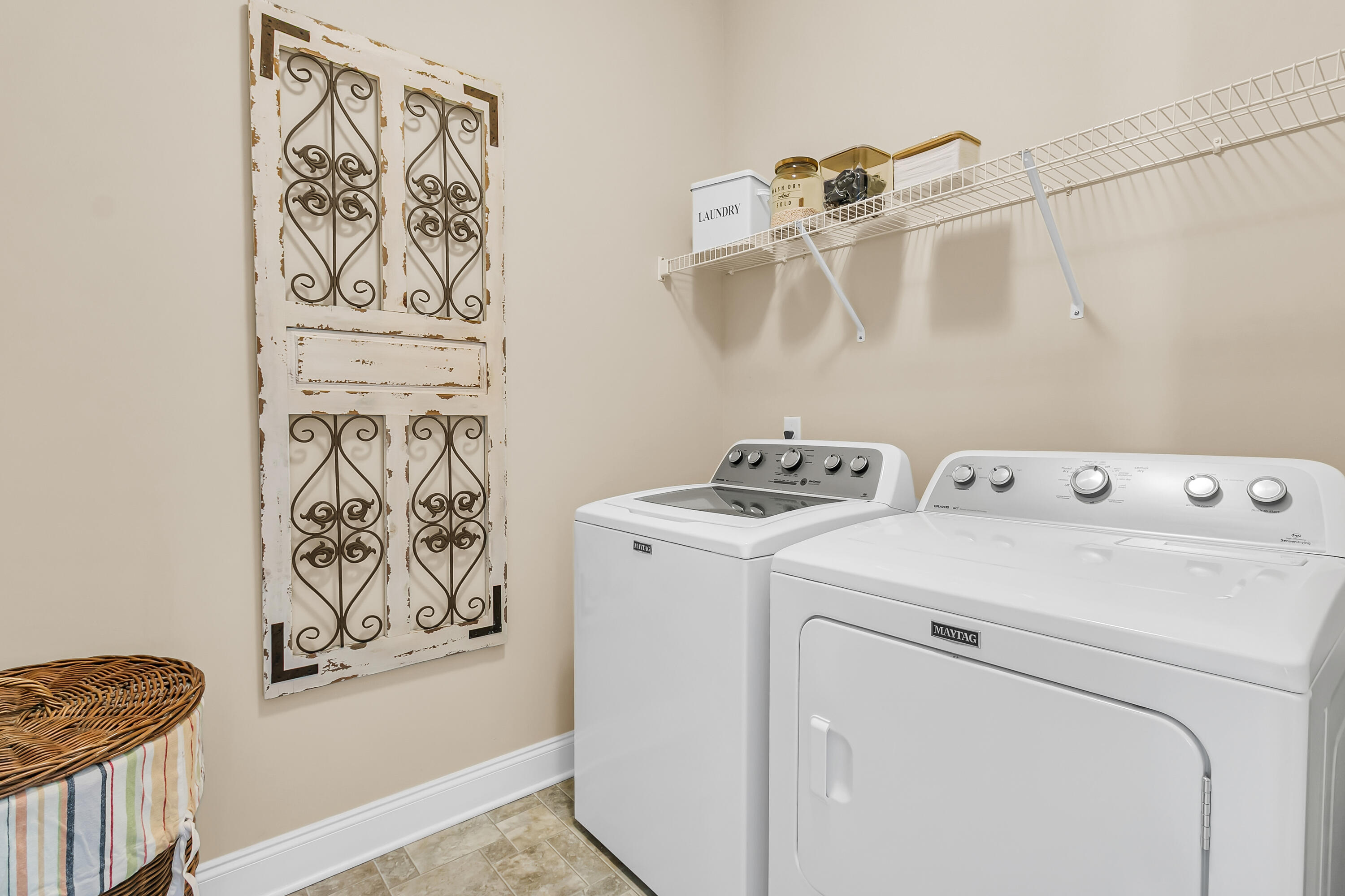 2569 Kings Gate Lane Mount Pleasant, SC 29466 - Photo 23 of 55 Laundry room