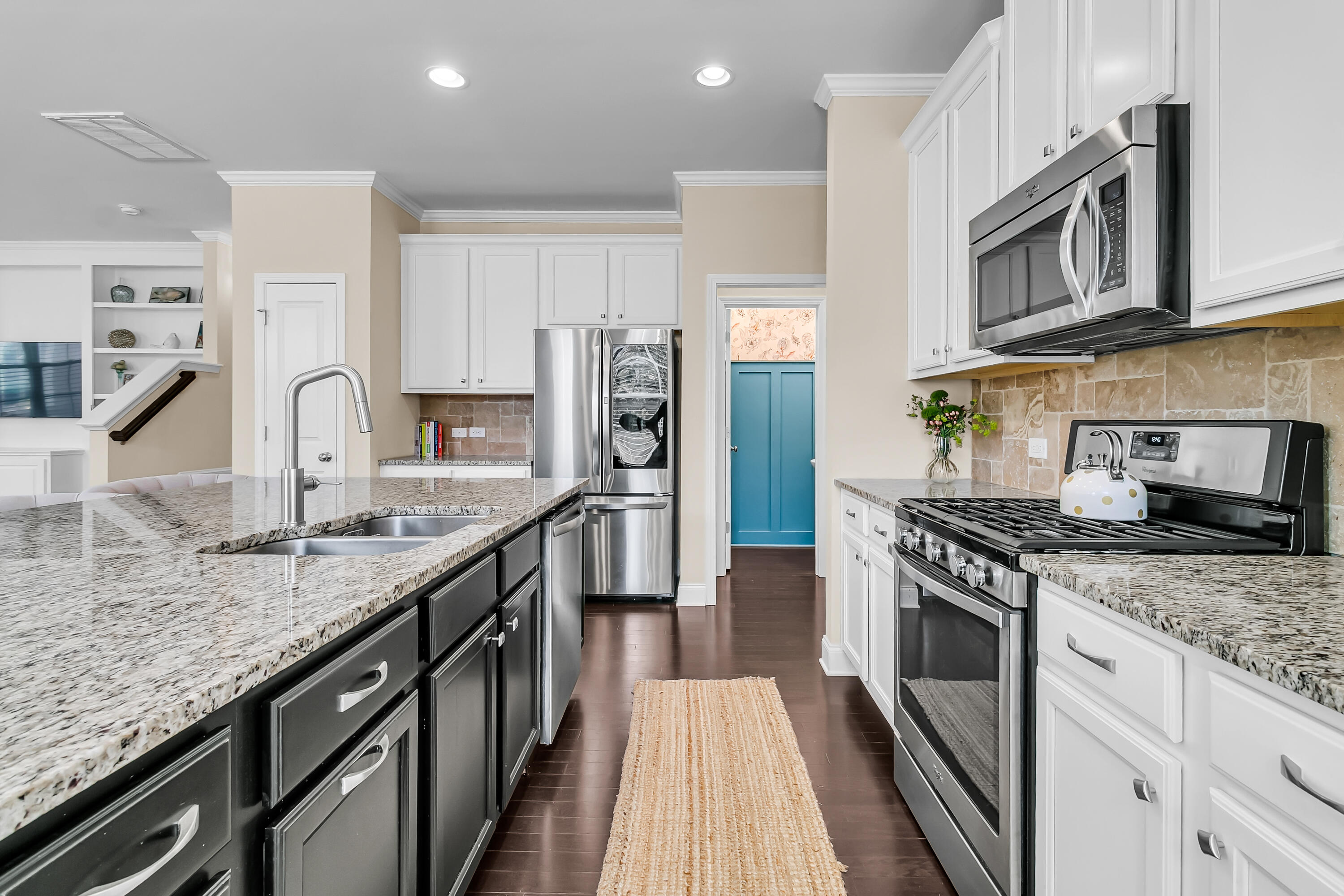 2569 Kings Gate Lane Mount Pleasant, SC 29466 - Photo 5 of 55 Kitchen
