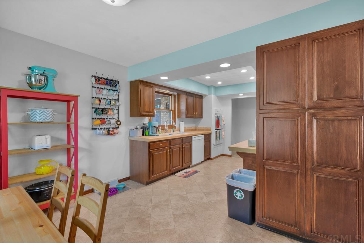 3611 Albright Road Kokomo, IN 46902 - Photo 8 of 33 Gallery Image 8