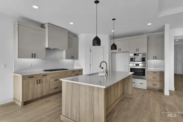 $649,900 | 9875 West Snow Wolf Lane, Star, ID 83669