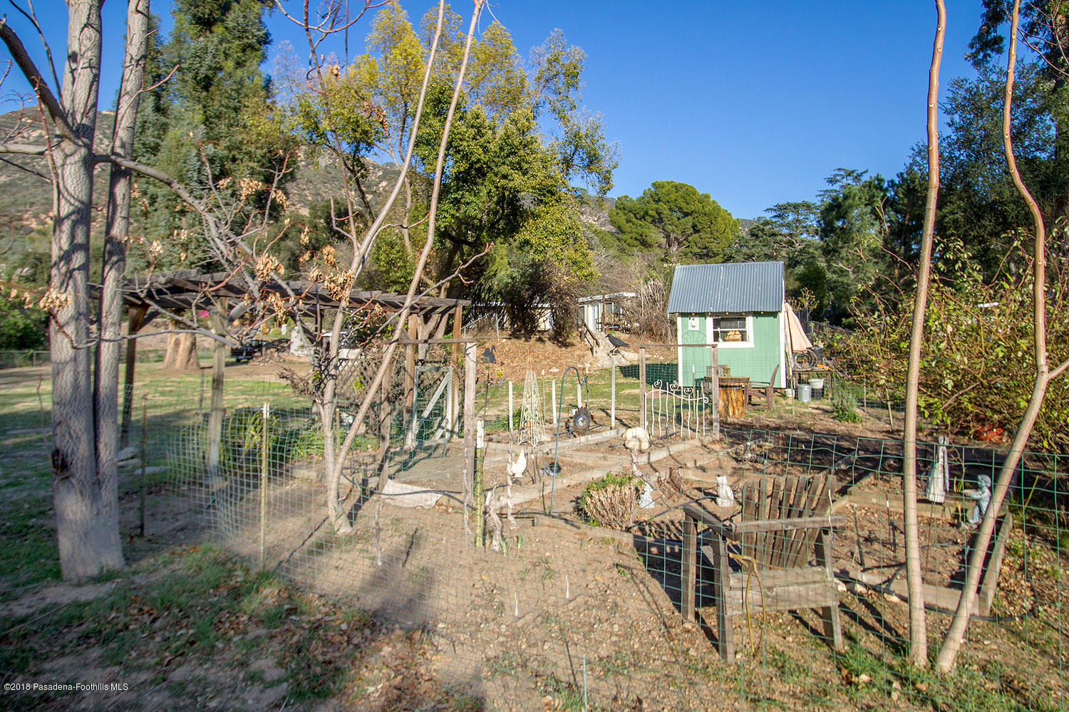 3501 Hollyslope Road Altadena, CA 91001 - Photo 28 of 35 a view of yard