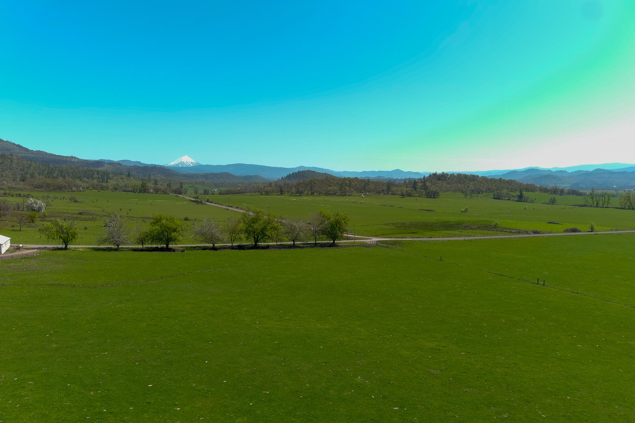 1881 Brophy Road Eagle Point, OR 97524 - Photo 111 of 130 110