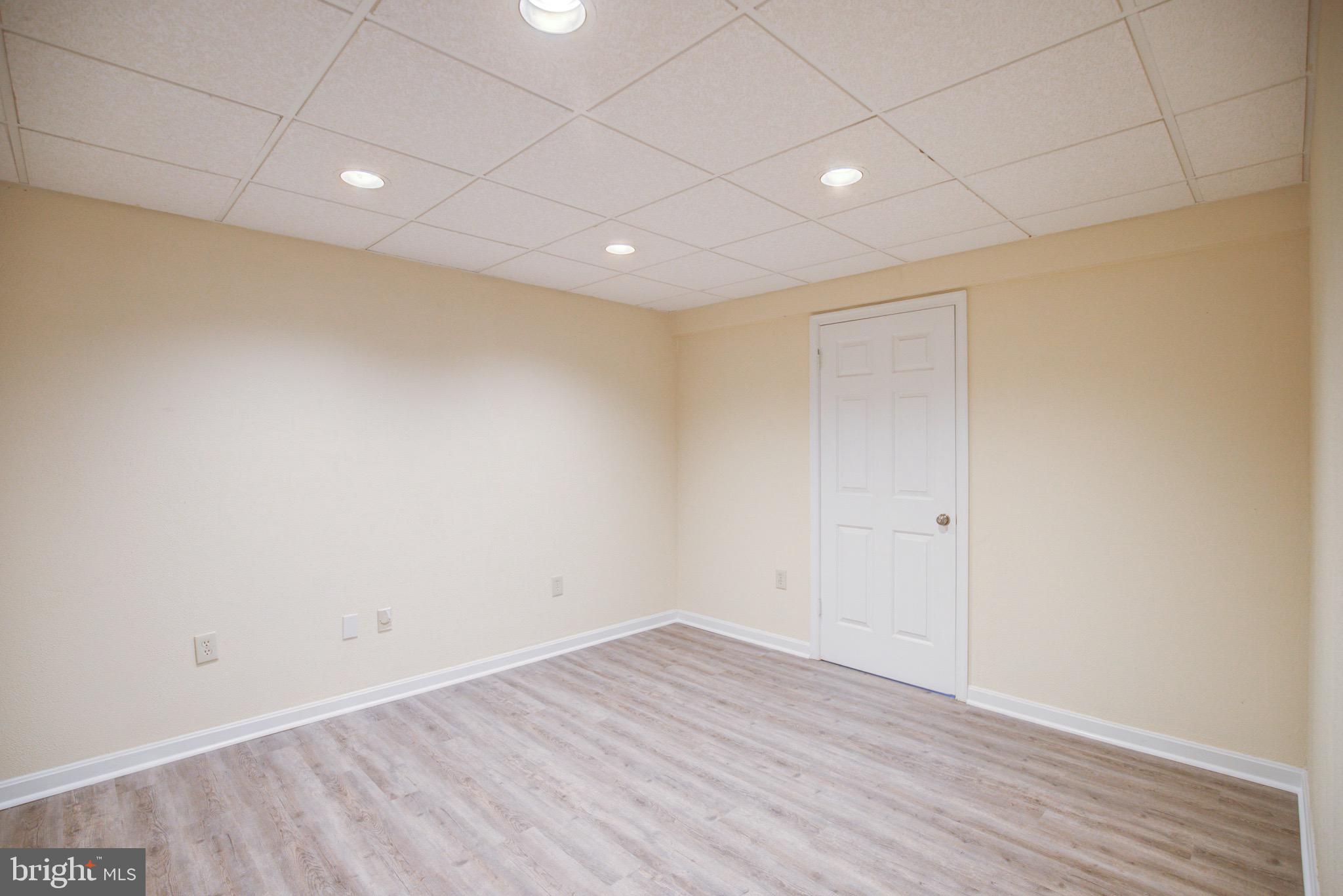 8245 Honeysuckle Road Manassas, VA 20112 - Photo 54 of 59 Den or Home Office