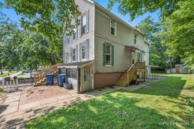 $1,800 | 314 Liberty Street, Unit 2, Waukegan, IL 60085