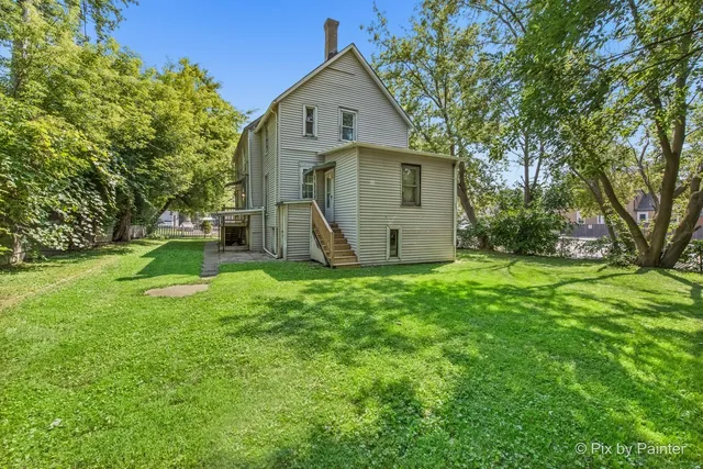 $1,800 | 314 Liberty Street, Unit 2, Waukegan, IL 60085