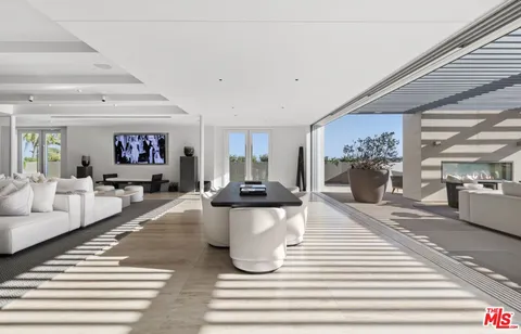 $3,995,000 | 9200 Wilshire Boulevard, Unit 201W, Beverly Hills, CA 90212